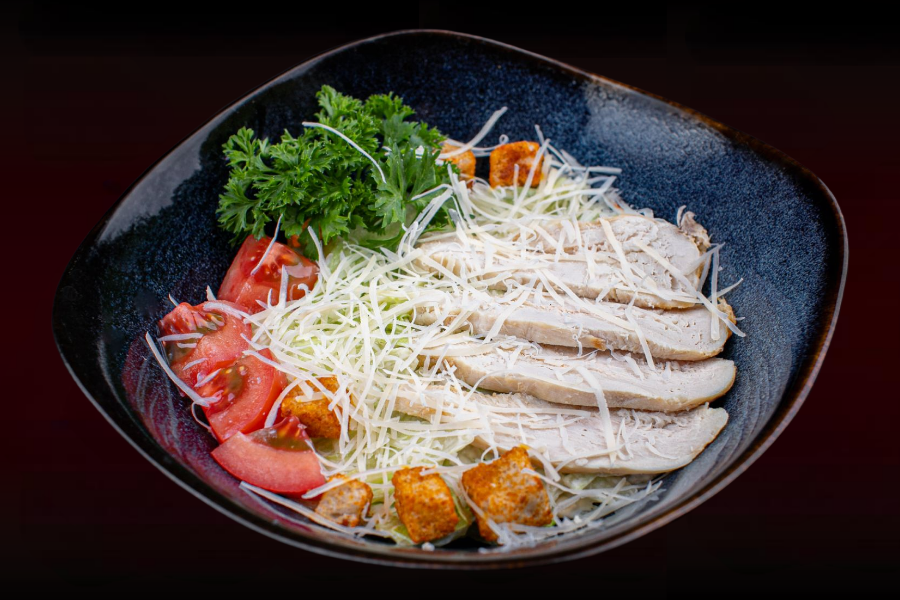 Салат цезарь с курицей